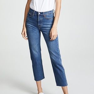 Levi’s Wedgie Straight Jeans size 29 like new!